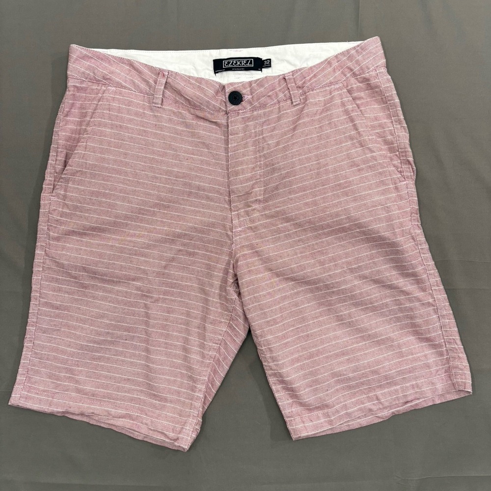 EZEKIEL USA Flat Front Mid Rise Red Chino Walking Golf Shorts Men's Size 32